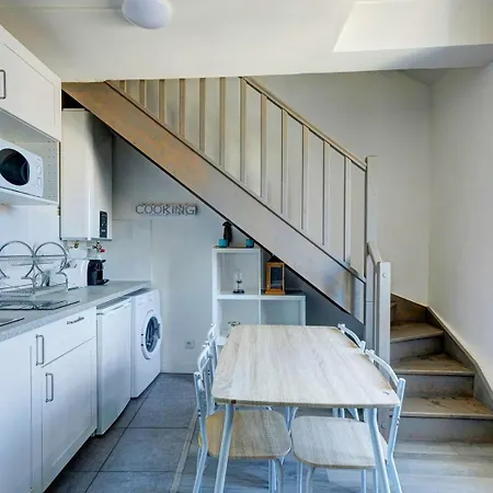 Bluestay 135 - Charming Apartment *